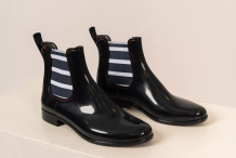 CYANA  Bottines en caoutchouc à élastiques rayés Saint James.